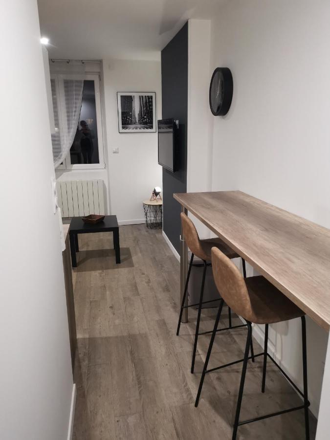 Studio Cosy Au Pied Du Metro Flachet Villeurbanne Eksteriør bilde